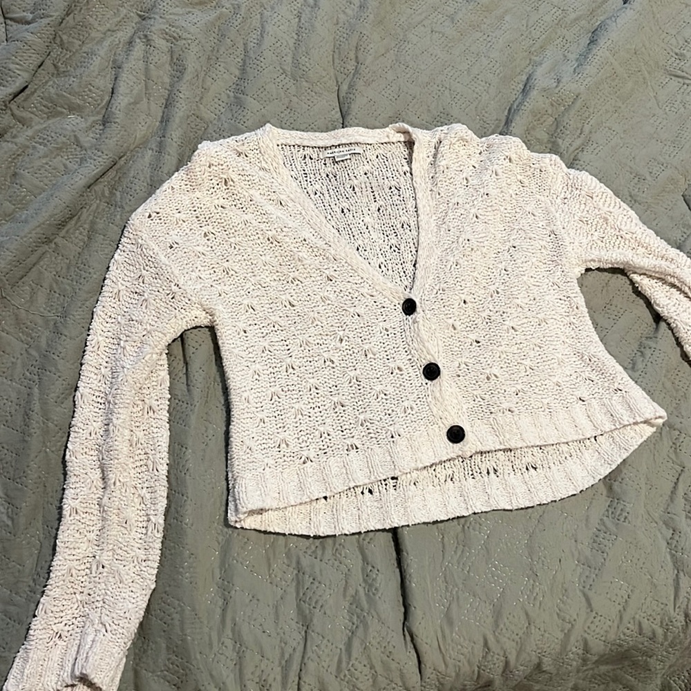 American Eagle sweater